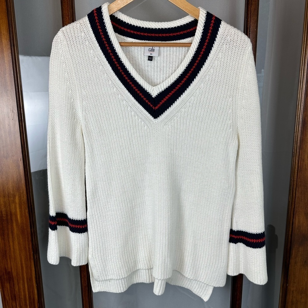 Cabi 5639 Ace Pullover Vneck White Knit Bell Sleeve Sweater Womens size XS